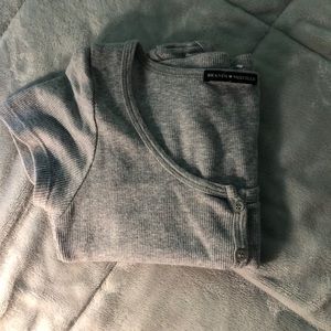 grey brandy zelly top 🤍